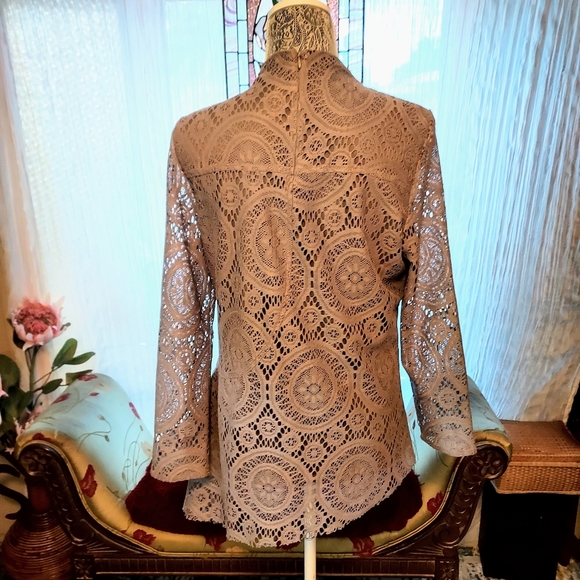 Soft Surroundings Beige Top- Petite Medium - Picture 5 of 7